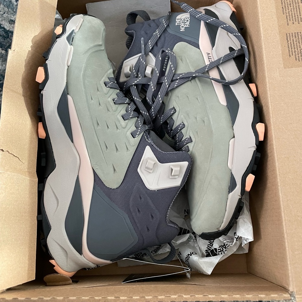 Women’s VECTIV™ Exploris Mid FUTURELIGHT™